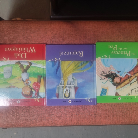 Ladybird Storybook Set - Colorful Collection - Picture 2 of 5